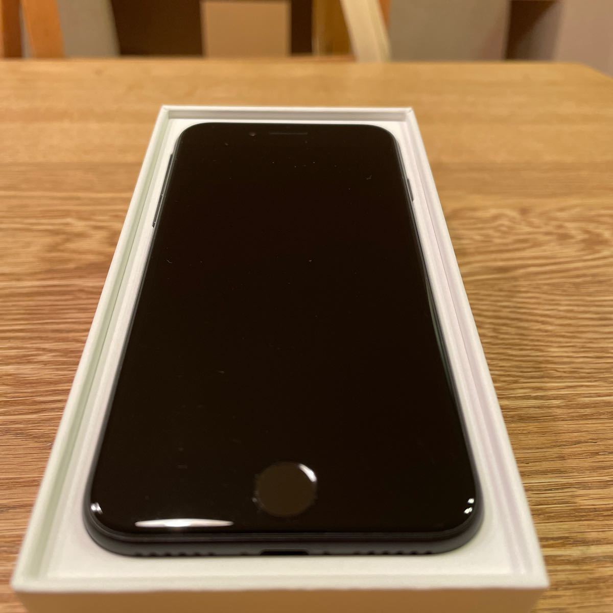 美品 SIMフリー iPhone SE 第2世代 64GB SIMフリー Apple Store 画面