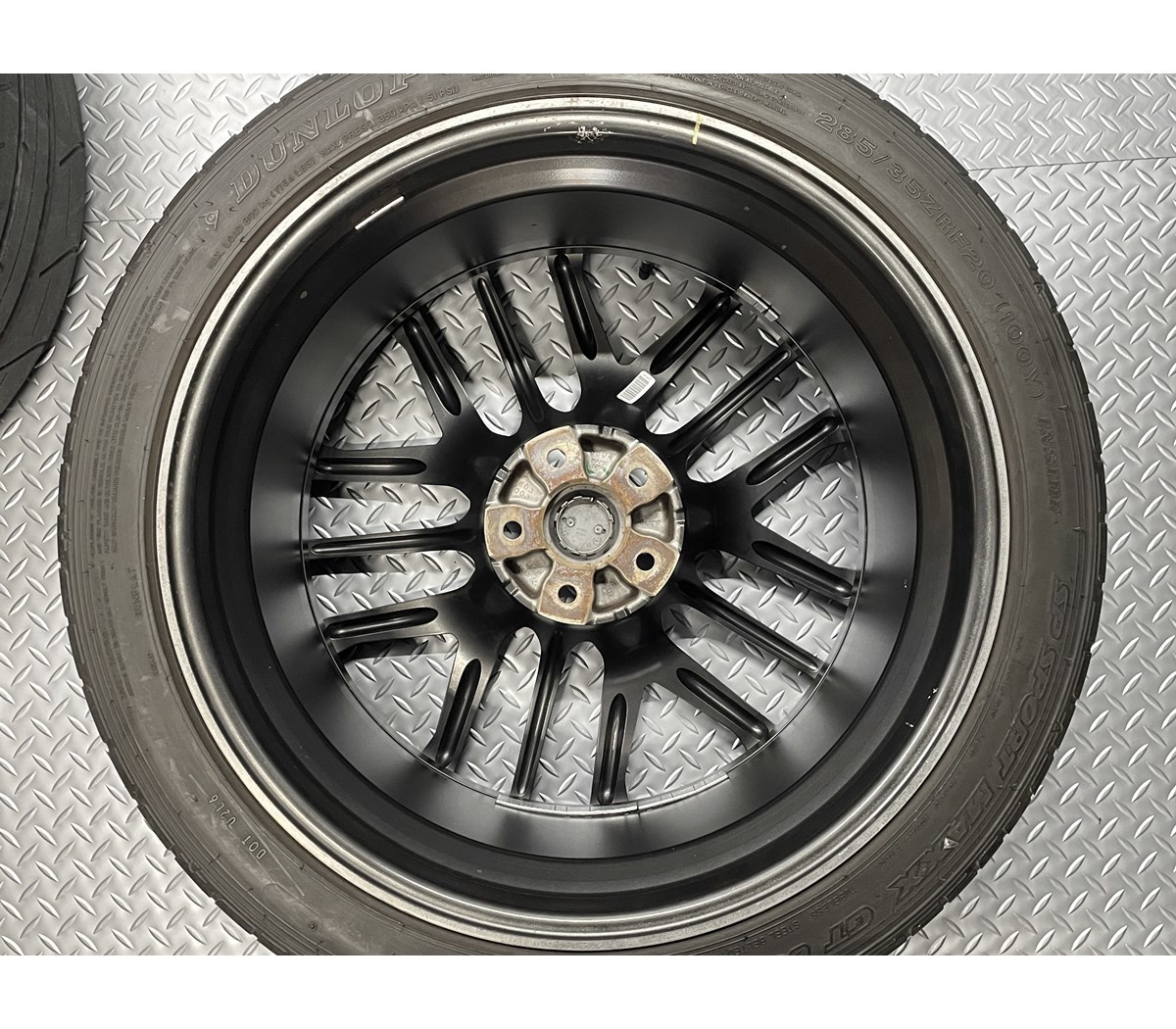 美品】GT-R R35 後期 20インチ 前9.5J 後10.5J 前+45 後+25 PCD114.3