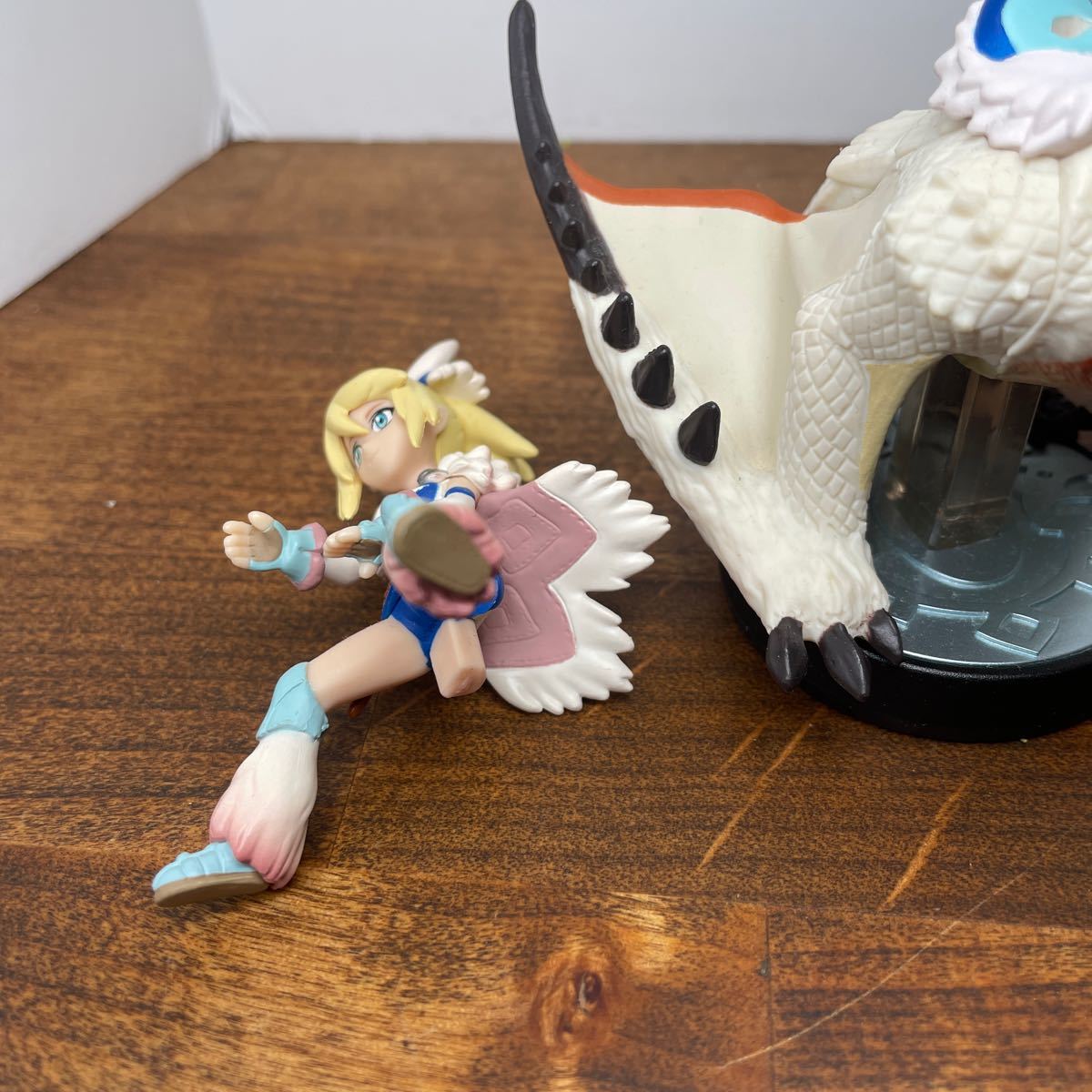 ベリオロス(ヒョウガ)&アユリア amiibo アミーボ モンスターハンターストーリーズ