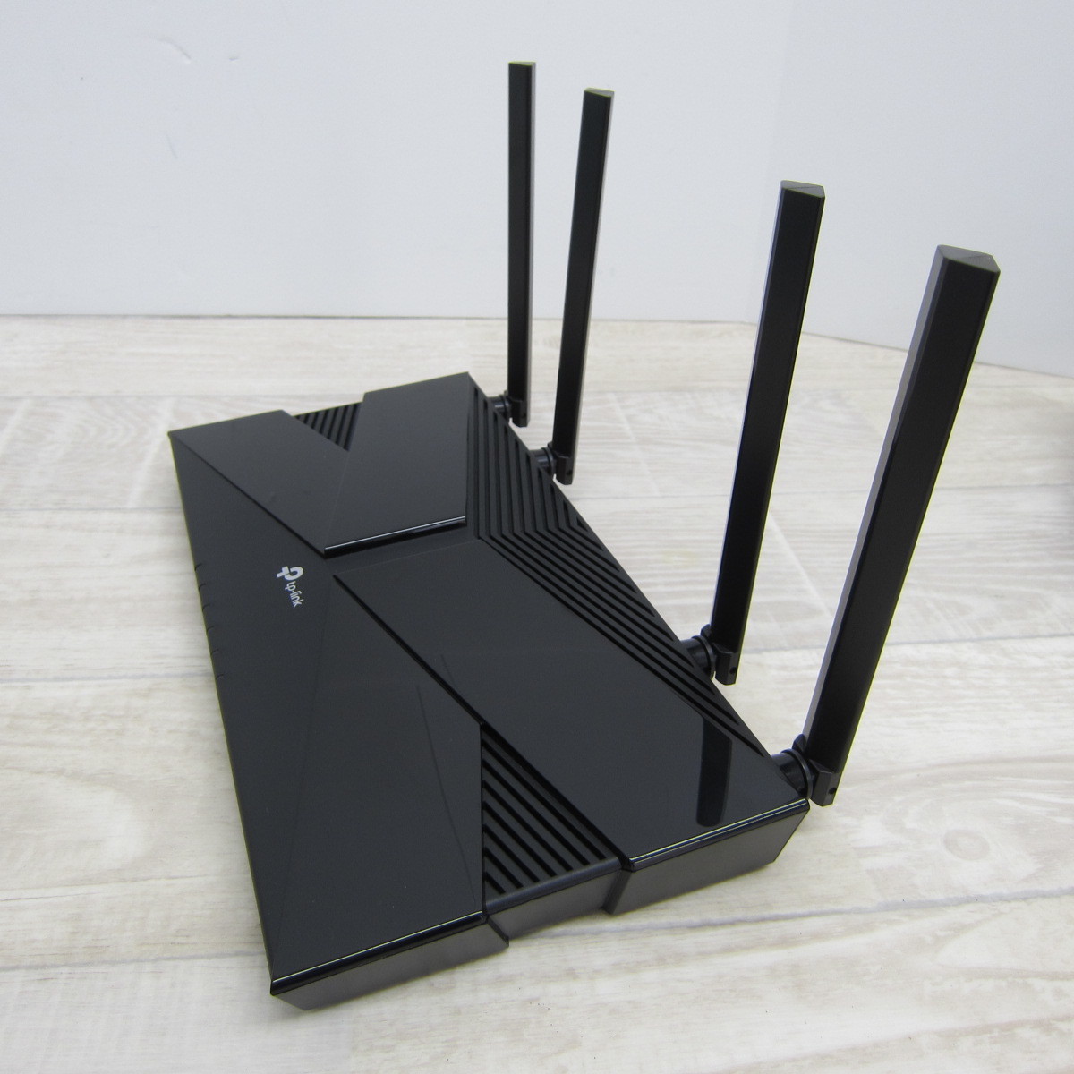 PB2482【美品】TP-Link WiFi ルーター WiFi6 11ax AX1800 1201Mbps (5 GHz) + 574 Mbps (2.4GHz) 1.5Ghz OneMesh対応 Archer AX20