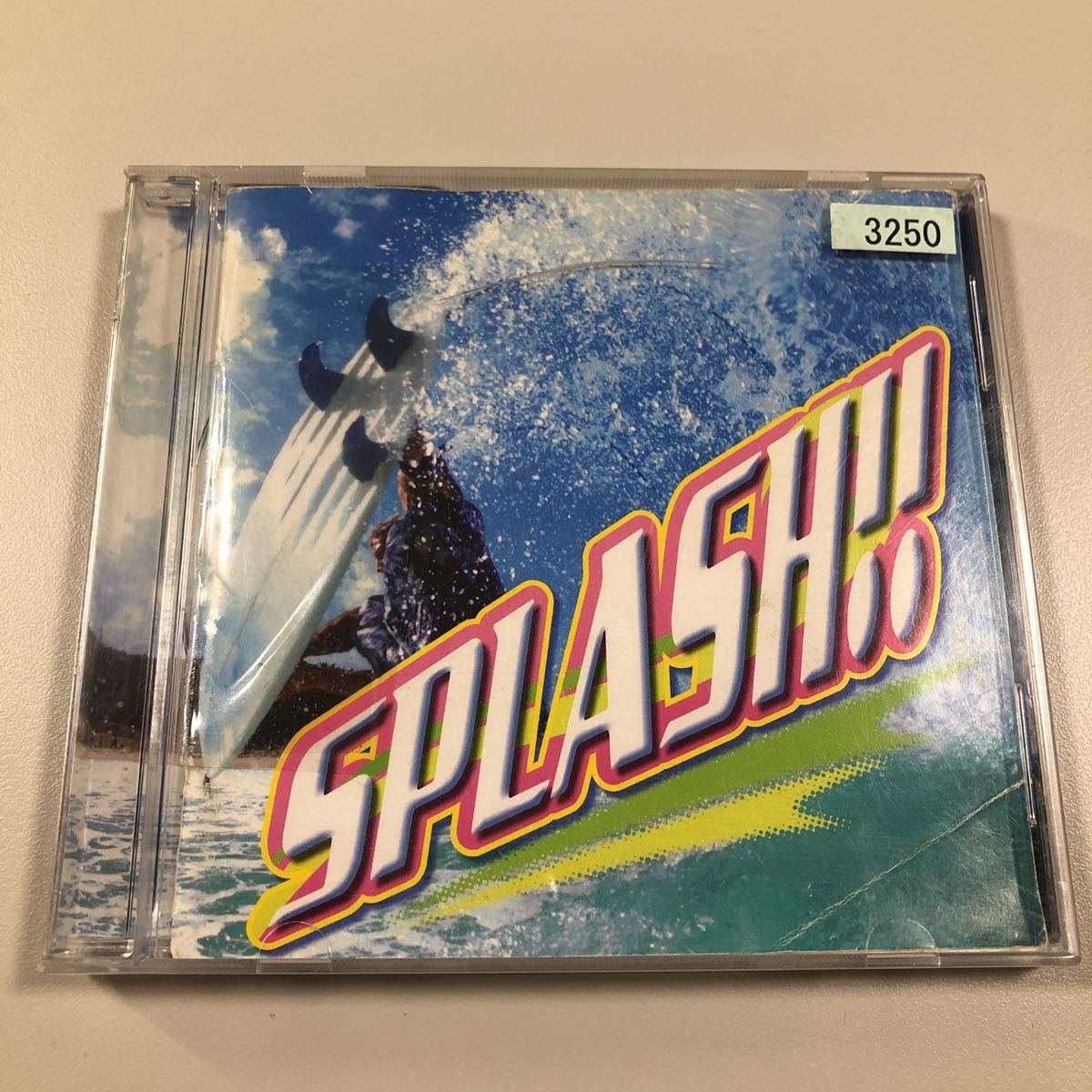 【22-01A】貴重なCDです！　SPLASH!!　ハジケる夏ウタ、満タン18曲！！　オムニバス　サンボマスター　奥田民生　ORANGE RANGE 他_画像1