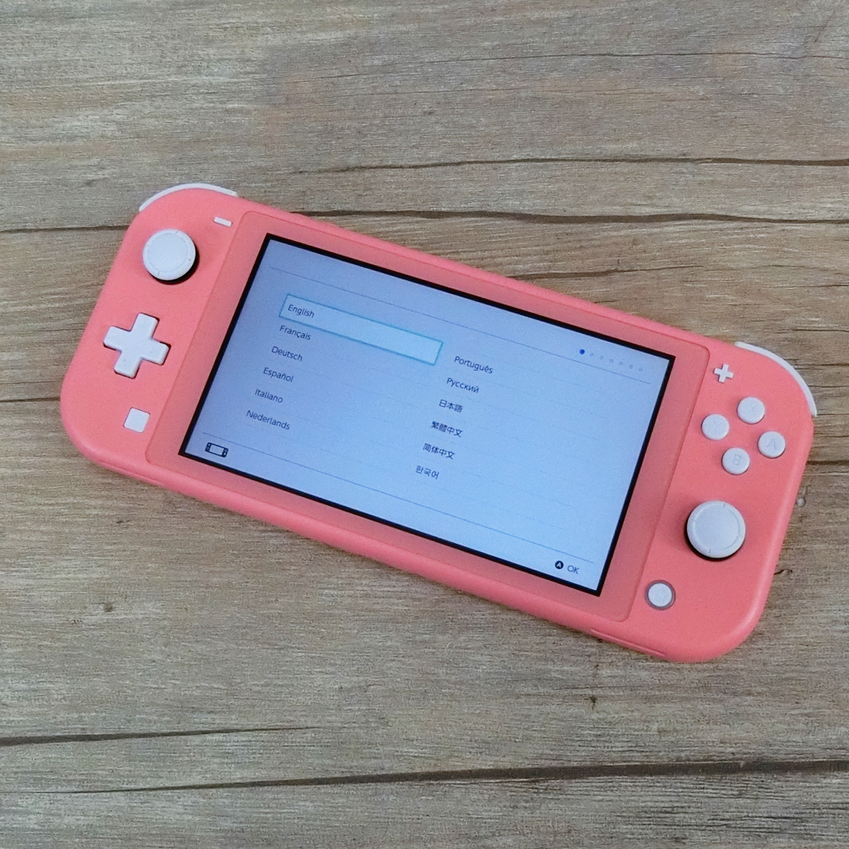 任天堂 Nintendo Switch Lite ニンテンドー スイッチ ライト本体