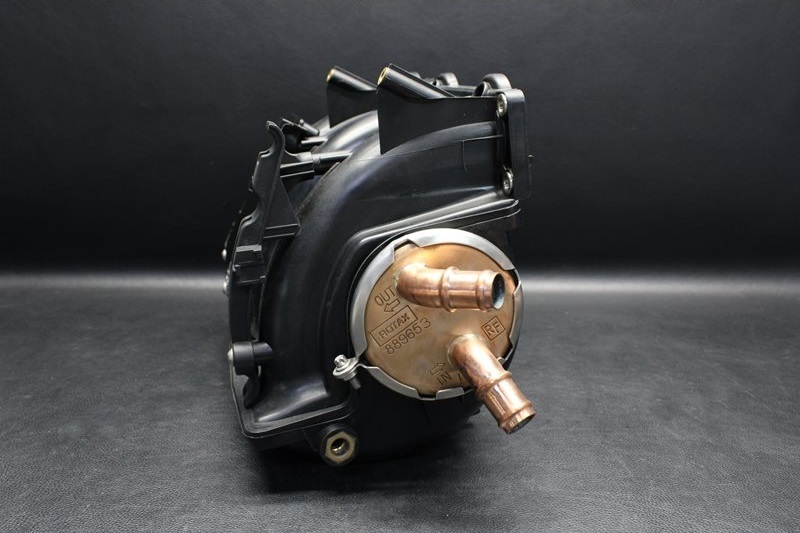 7000円 シードゥ RXT 2005年モデル 純正 AIR INTAKE MANIFOLD 7000円 シードゥ RXT 2005年モデル 純正 AIR INTAKE MANIFOLD
