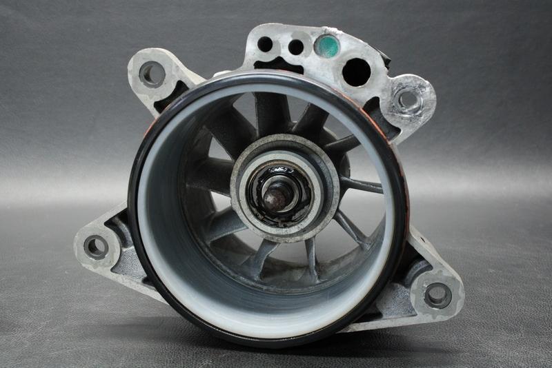 シードゥ 純正 IMPELLER HOUSING (部品番号267000084) わけあり シードゥ 純正 IMPELLER HOUSING (部品番号267000084) わけあり