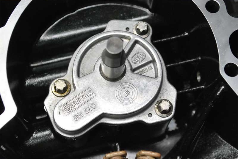 シードゥ GTX LTD 繁っ 2005年モデル 純正 TIMING/DRIVE COVER シードゥ GTX LTD 繁っ 2005年モデル 純正 TIMING/DRIVE COVER