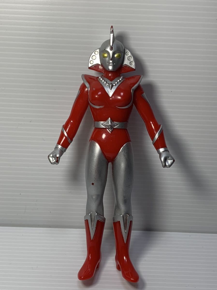 Yahoo!オークション - ウルトラウーマンベス ソフビ 約17cm Yahoo!オークション - ウルトラウーマンベス ソフビ 約17cm