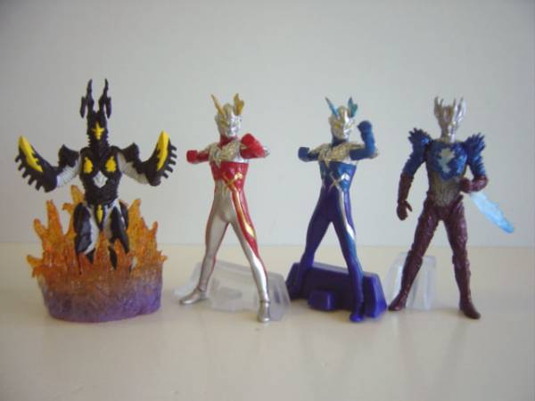 ★Ihs08KZエイチジーヒーローズHGウルトラマンシリーズ全4種ゼロ♂BANDAIバンダイ♀200円〓012578_c