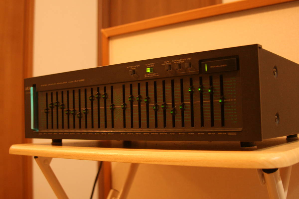 ☆AKAI・アカイ・EA-G90・左右独立・12バンド・グラフィック