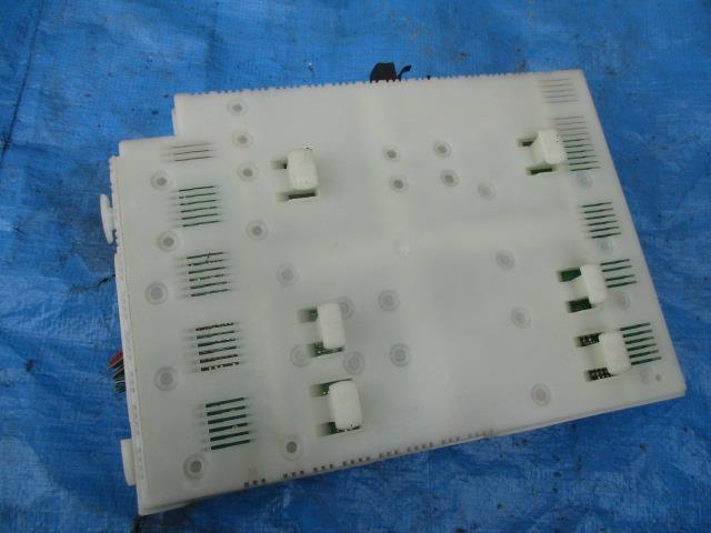  Volvo 70 series DBA-BB5254W fuse box 