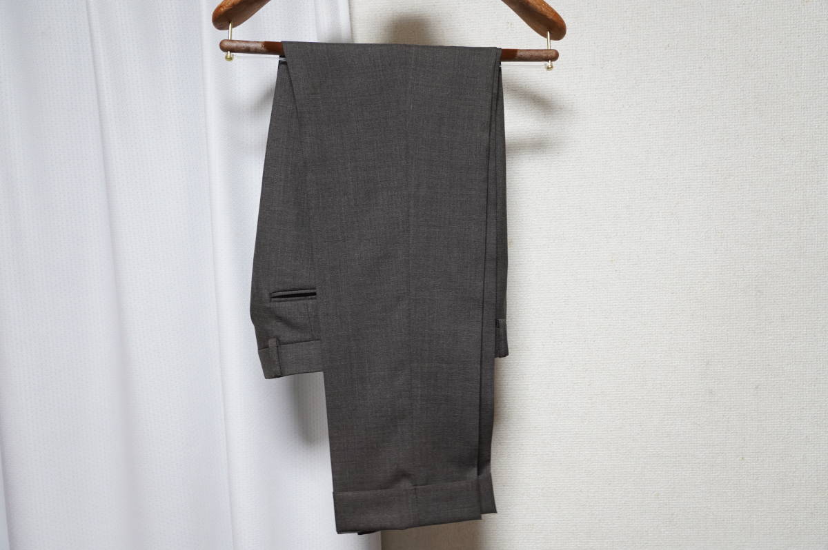 ★美品 送料無料 メンズスーツ ダブルスーツ ブラウングレー Y5-Y6 Sサイズ相当 日本製_画像7