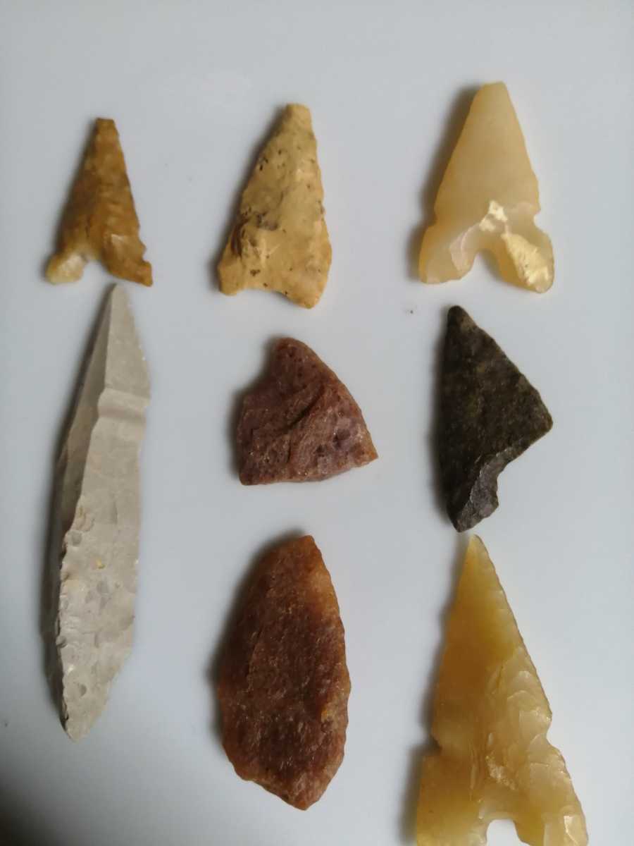 石器 8ケセット 矢尻 矢じ、中期旧石器時代の尖頭器、削器、剥片石器。_画像1
