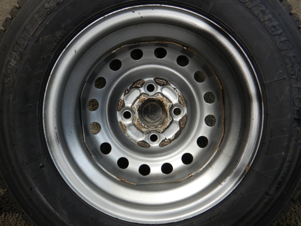 SHT5043■新品スタッドレス 145R12 6PR LT BRIDGESTONE W300 ダイハツ純正 4J 4H 100 2021年 4本 条件付送料無料 軽トラ 軽バス_画像10