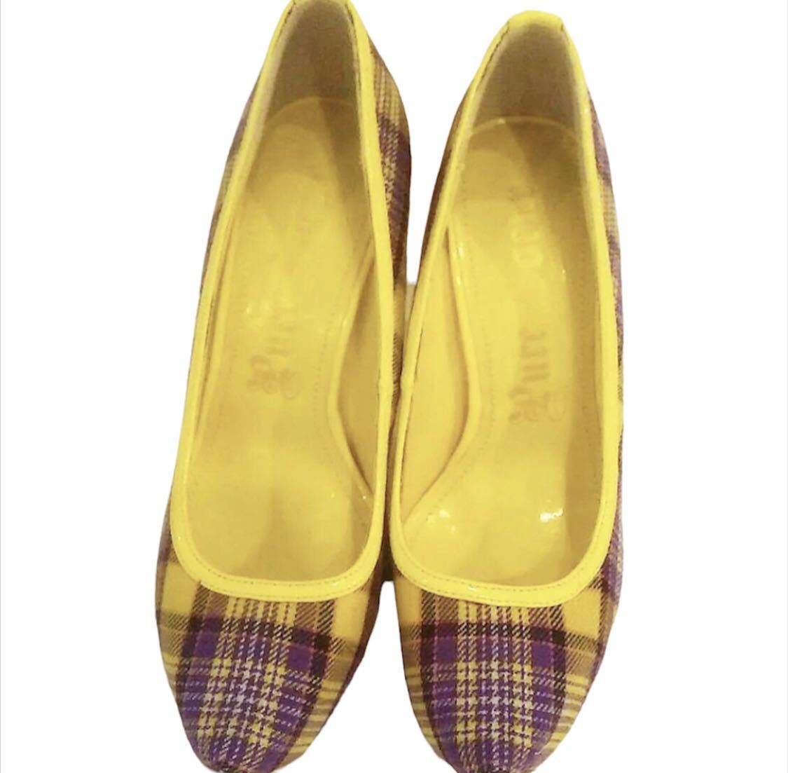 Pure Soeur yellow . purple. check. heel new goods unused goods! right pair is approximately 23,5cm. left pair is 22,5cm