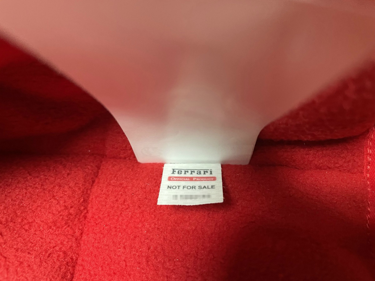 フェラーリ 2022支給品 ウインタージャケット 新品 L 非売品 フェラーリ 2022支給品 ウインタージャケット 新品 L 非売品