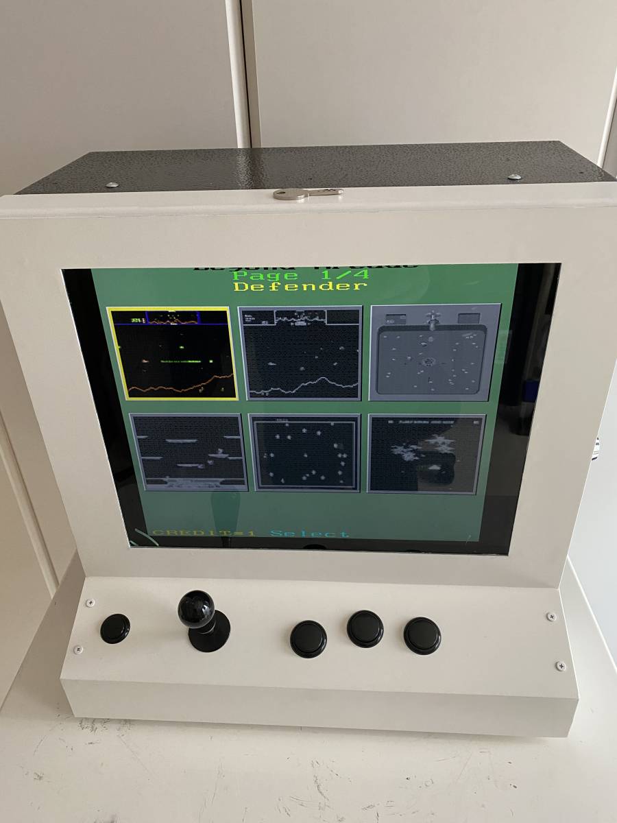 自作卓上筐体。アーケード筐体。卓上ゲーム機。17インチ液晶 自作卓上筐体。アーケード筐体。卓上ゲーム機。17インチ液晶