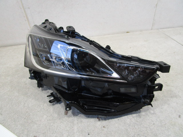 良品 レクサス IS AVE30/ASE30 後期 純正 LED 右ヘッドライト KOITO 53