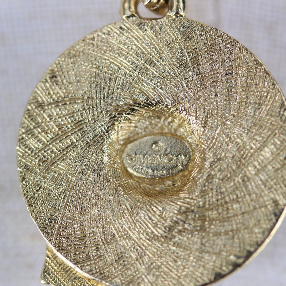 GIVENCHY HAT DESIGN NECKLACE/ジバンシィ帽子デザインネックレス
