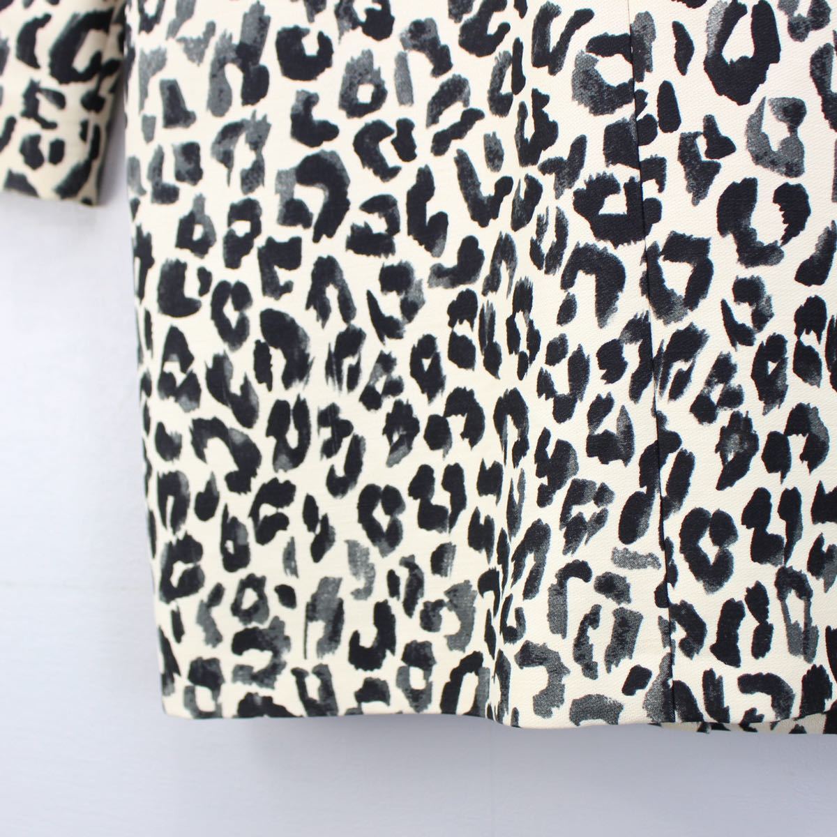 CHLOE LEOPARD PATTERNED WOOL SILK COAT MADE IN SLOVAKIA/ Chloe Leopard pattern wool silk coat 