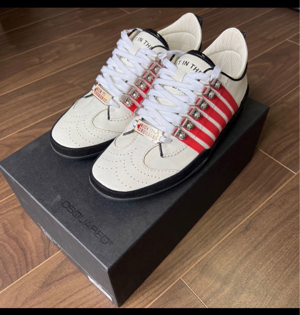 新品 DSQUARED2 スニーカー40 ディースクエアード 足長効果インソール