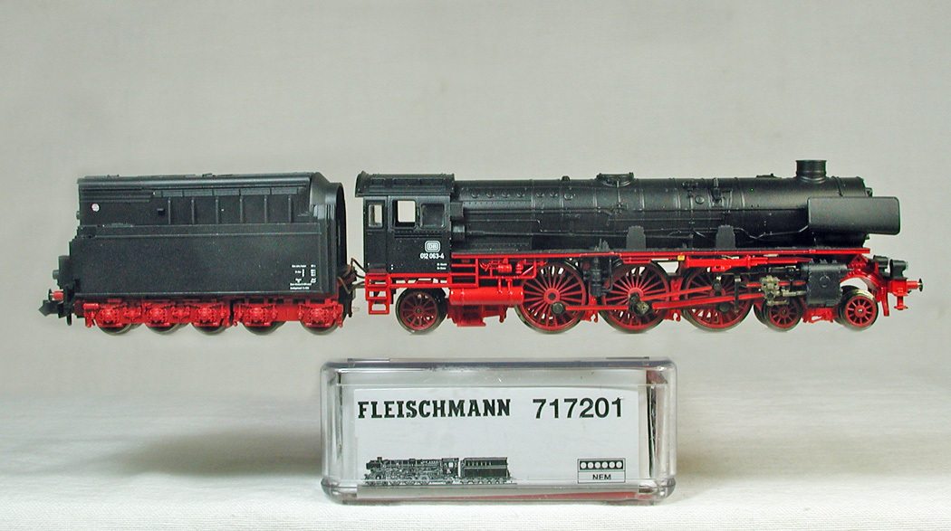 【期間限定特価】 ＤＢ（旧西ドイツ国鉄） #717201 FLEISCHMANN ＢＲ０１２型蒸気機関車 ● 特価 （重油炊きテンダー）　● 外国車輌