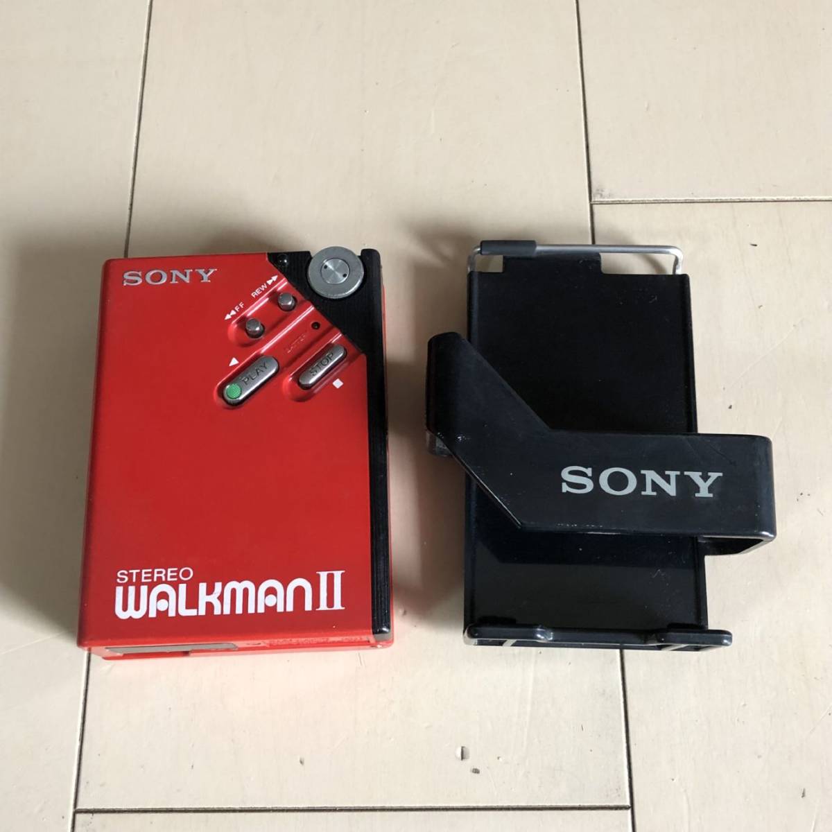 SONY　 WM-2　 ポータブルカセットプレーヤー　通電のみ　　ジャンク_画像1