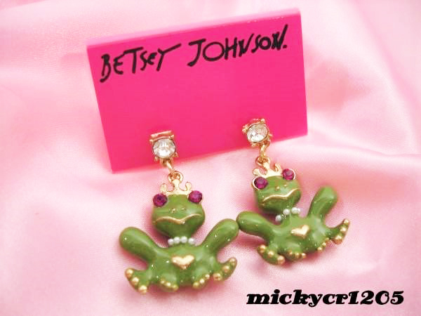 本物即決 アメリカブランド BETSEY JOHNSON【ベッツィ ジョンソン】フロッグ カエル 蛙 ピアス 一点のみ｜PayPayフリマ