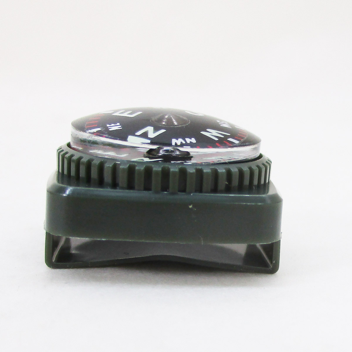 送料無料 方位磁石 リストコンパス ダイバーリストコンパス 100m防水 ベルト通しタイプ N夜光使用 日本製 カラー オリーブ_画像4