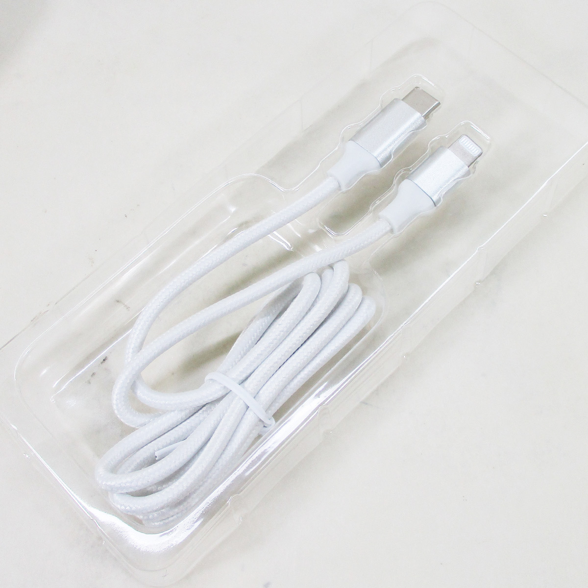 同梱可能 ライトニングケーブル 1メートル Apple公式認定品 USB Type-C to Lightning 美和蔵 白色 MCA-LC100W/0539ｘ３本セット/卸_画像6