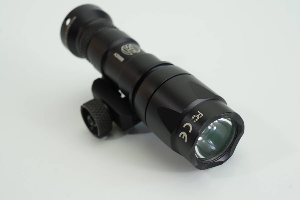 Yahoo!オークション - Surefire KX1A M300 200 Lumen (Leupold Yahoo!オークション - Surefire KX1A M300 200 Lumen (Leupold