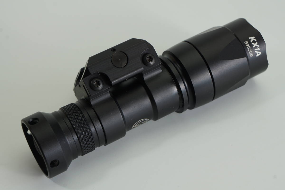 Yahoo!オークション - Surefire KX1A M300 200 Lumen (Leupold Yahoo!オークション - Surefire KX1A M300 200 Lumen (Leupold