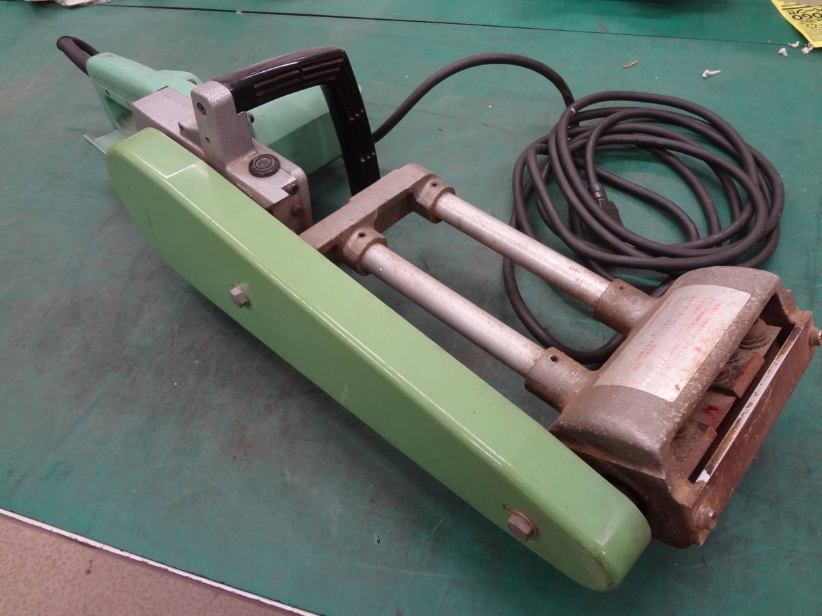 ○松井鉄工所 丸太はつり機 LS-101 電動 工具 皮むき 切削 木工 大工 ○松井鉄工所 丸太はつり機 LS-101 電動 工具 皮むき 切削 木工 大工