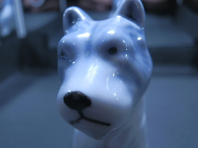 日本犬　白磁に薄いグレー　オキュペイドその前後ぐらいの想定　_画像9