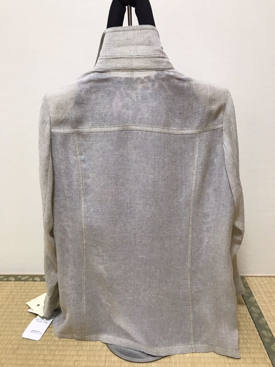 [新品] 激安・在庫処分　LLサイズ　レディースジャケット　ミセスジャケット　婦人ソアロンジャケット　高級素材　ベージュ色_画像2