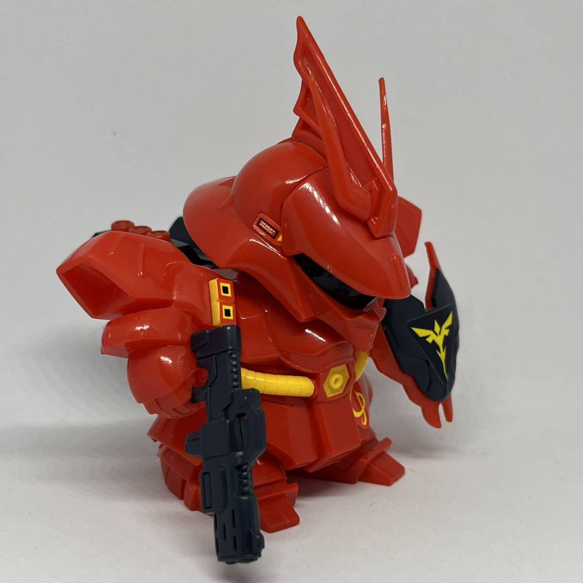 Yahoo!オークション - 元祖SDガンダム 32 サザビー スーパーディ Yahoo!オークション - 元祖SDガンダム 32 サザビー スーパーディ