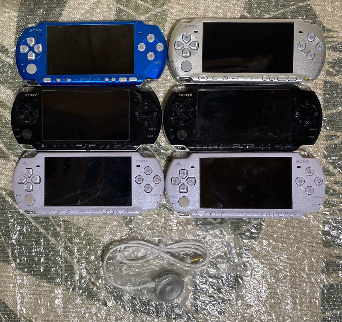 中古ジャンク 35個 PSP系 DS系 ゲームボーイ系 Joy-Con 周辺機器 等 簡易清掃_画像3