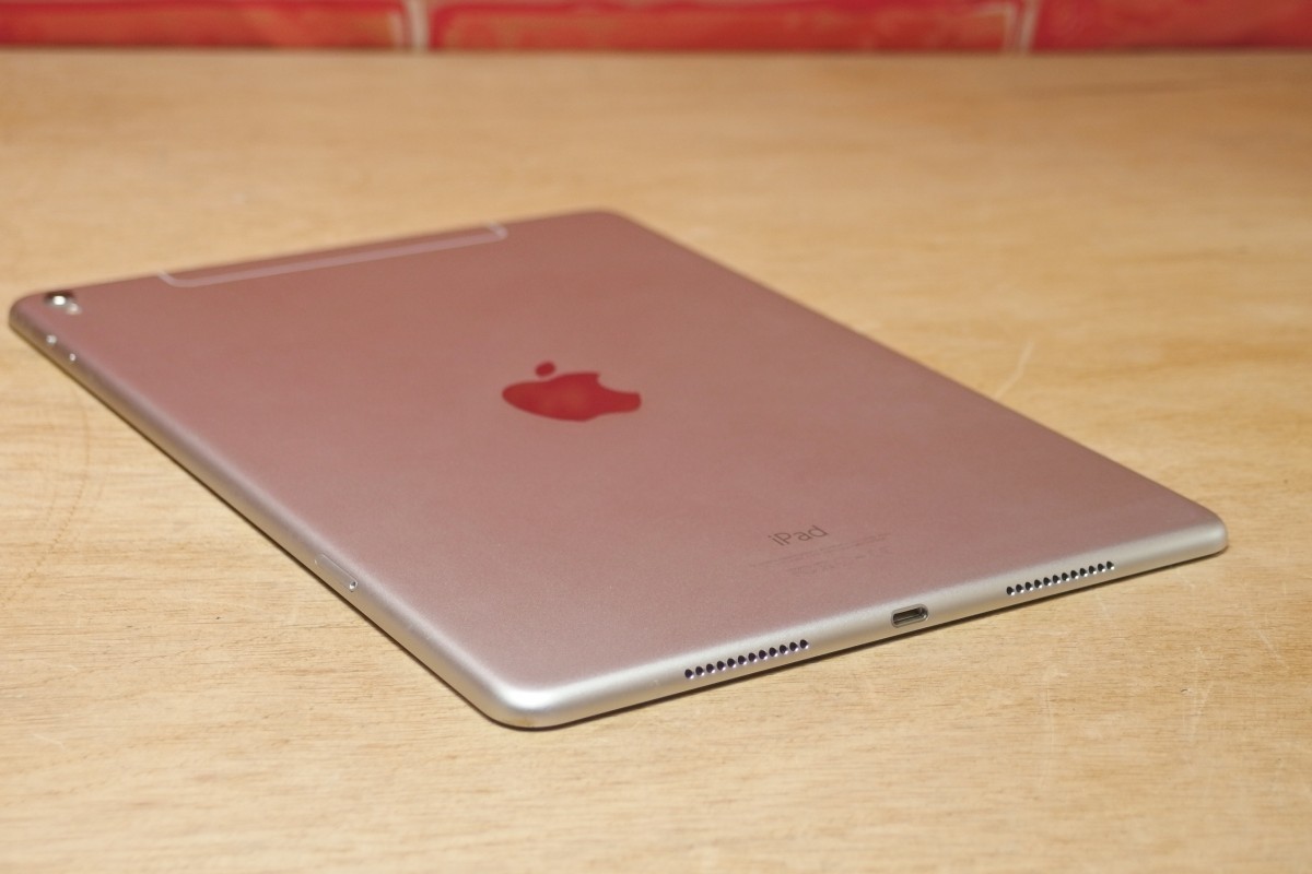 iPad Pro 9.7インチ Wi-Fi+Cellular 128GB-
