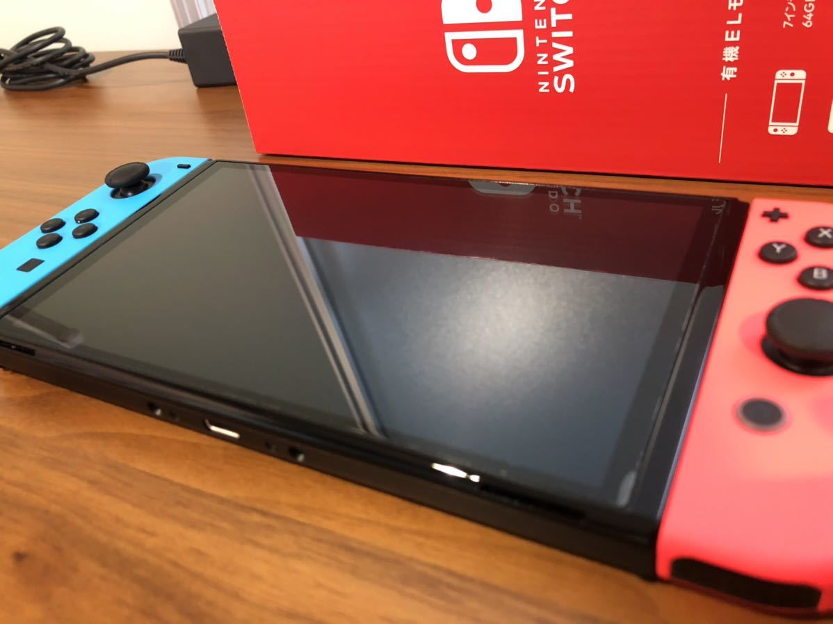 【中古品】※2022年2月27日購入 Nintendo Switch 有機ELモデル ネオンブルー ネオンレッド 任天堂スイッチ_画像2