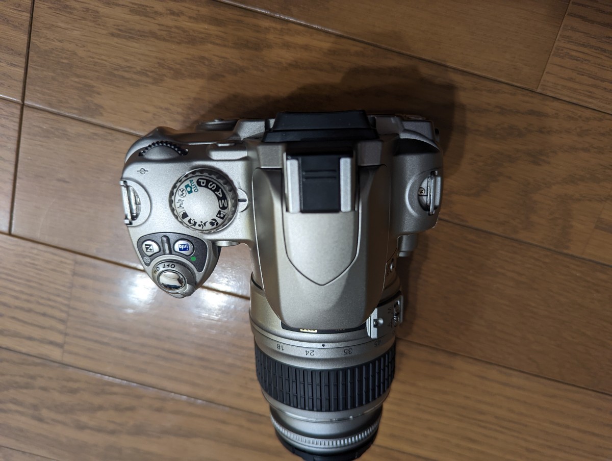 希少 シルバー Nikon d40 18-55mm キットレンズ 一眼レフ CCD 初心者
