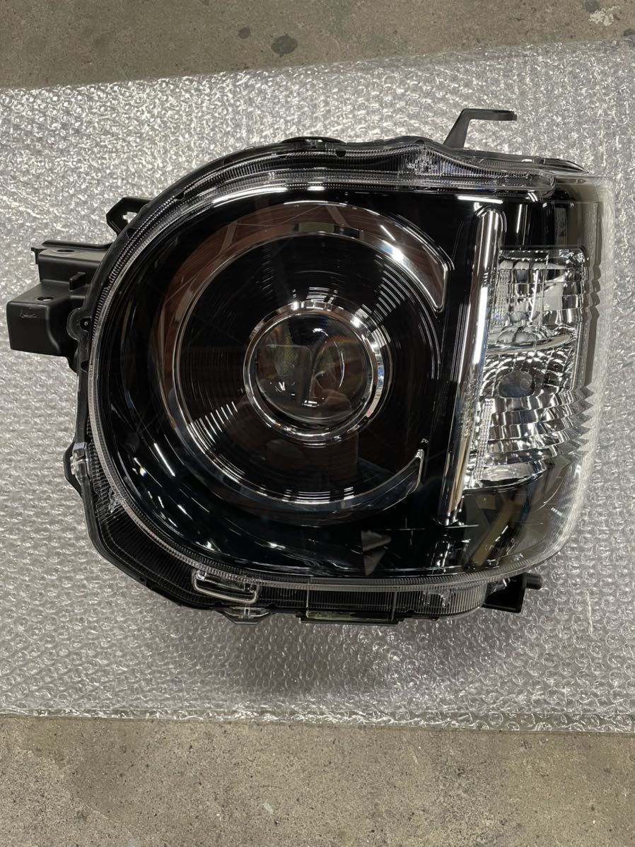 ダイハツ ミラ トコット LA550S LA560S LEDヘッドライト 左 コイト100