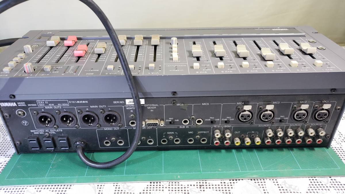 ■MV-01　YAMAHA　mixer　MV1000　ヤマハミキサー　ラック取り付け　中古　式場や公共施設、ホールなどの使用に最適。_画像4