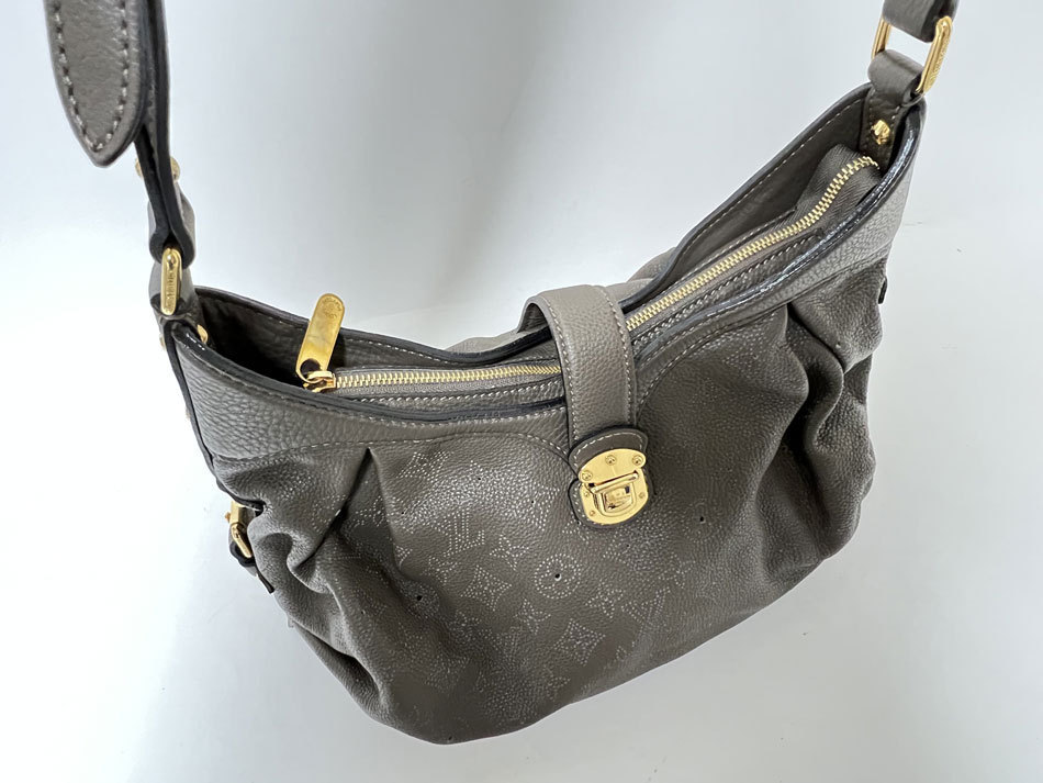 送料無料 LOUIS VUITTON ルイヴィトン マヒナ XS ショルダーバッグ