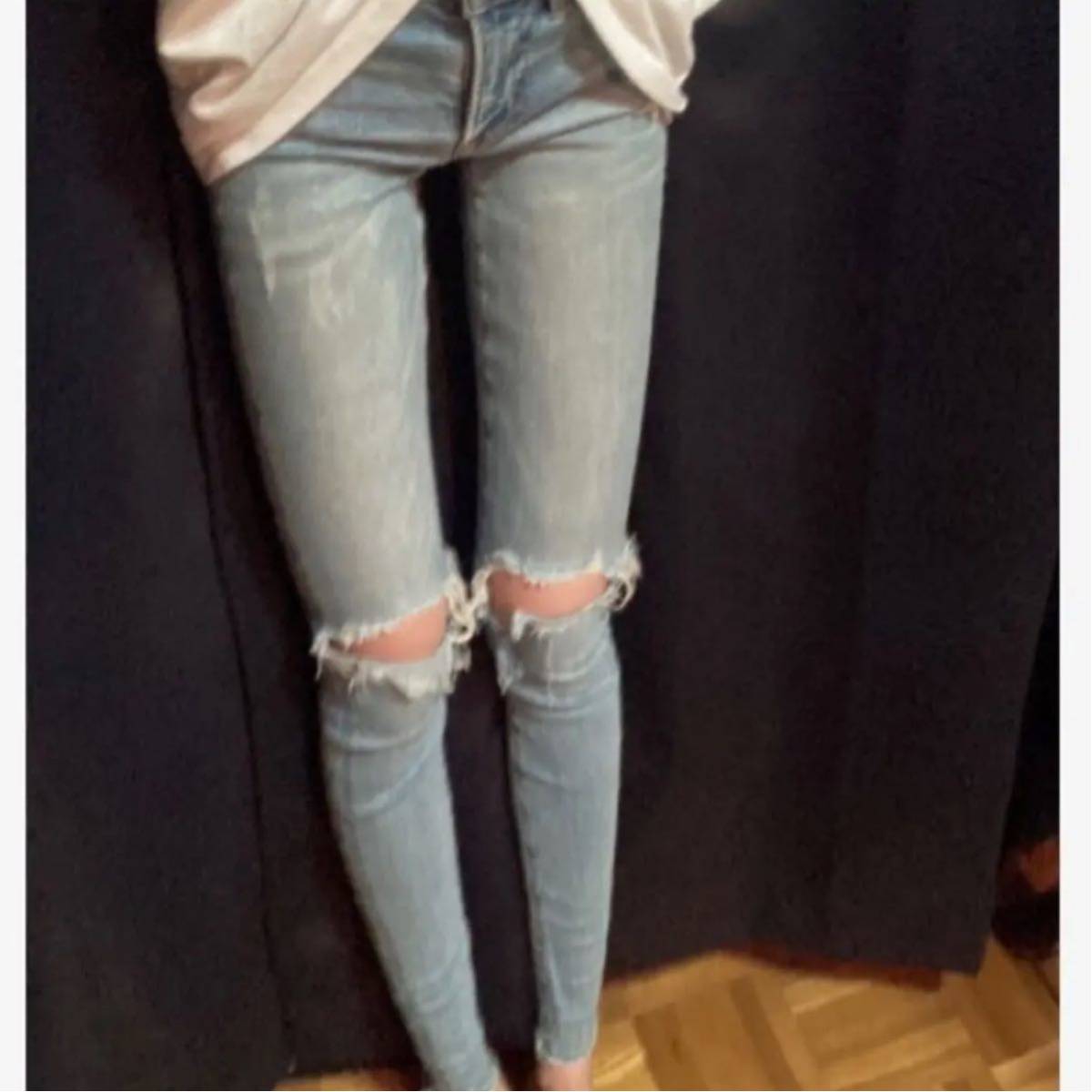 PayPayフリマ|AZUL BY MOUSSY ダメージデニムスキニーパンツ アズール マウジー PayPayフリマ|AZUL BY MOUSSY ダメージデニムスキニーパンツ アズール マウジー