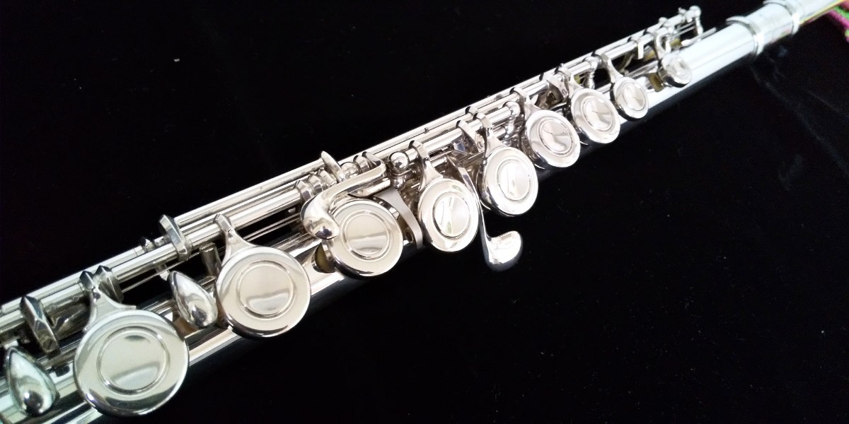♪森の工房♪#素敵な響き・美品・頭部管銀製・ヤマハフルートYFL31 E