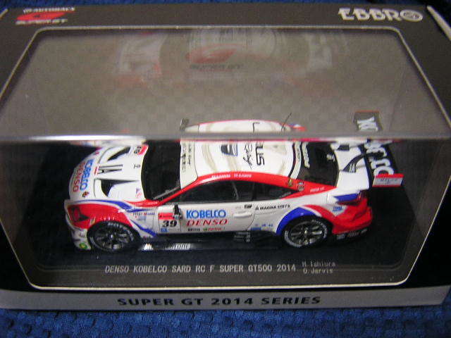 1/43 EBBRO　2014年スーパーGT　DENSOコベルコSARD RC F#39 石浦宏明、O・ジャービス_画像1