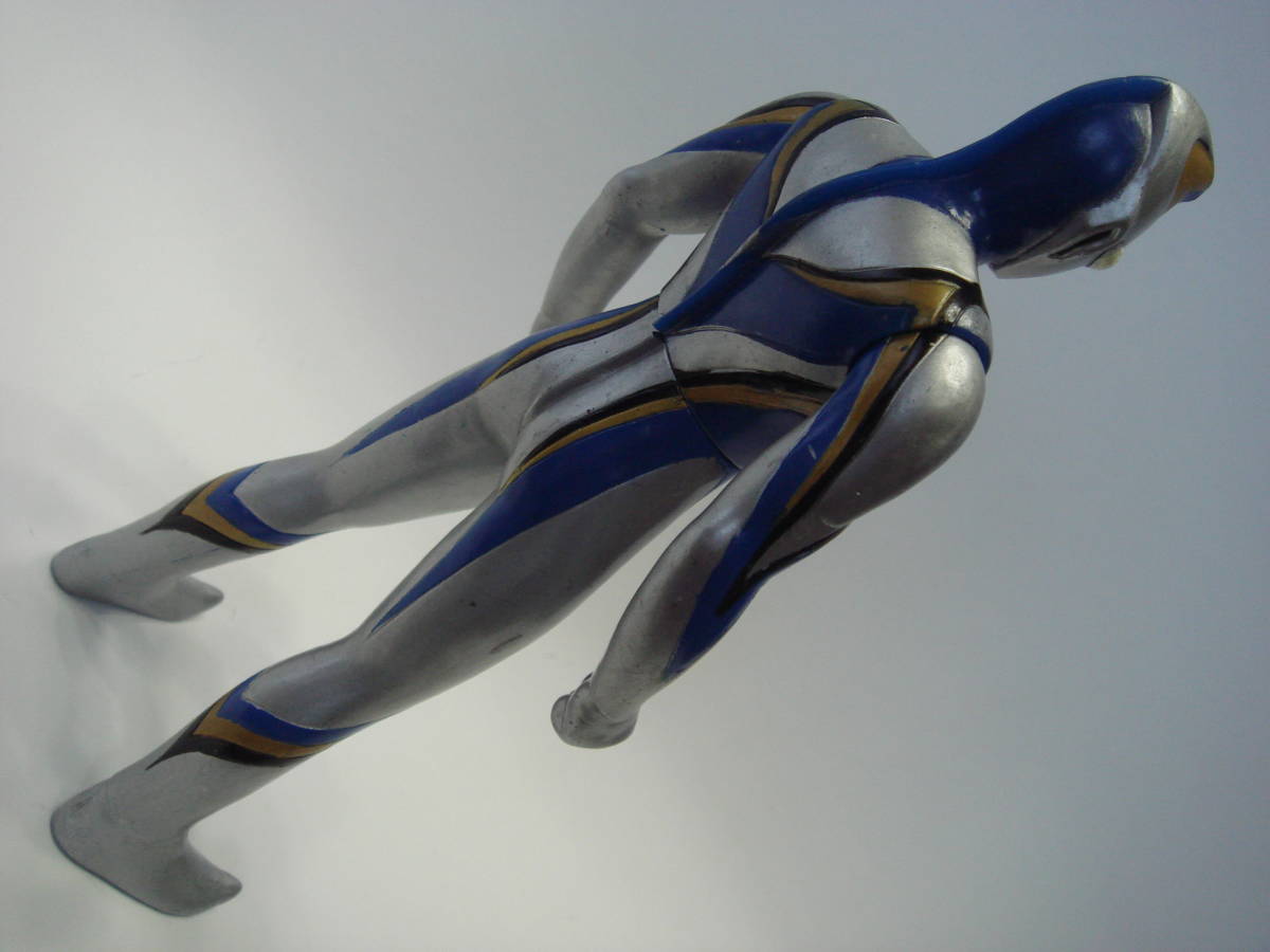 Bibian 比比昂 - ☆① ウルトラ ヒーロー シリーズ ニセ Bibian 比比昂 - ☆① ウルトラ ヒーロー シリーズ ニセ