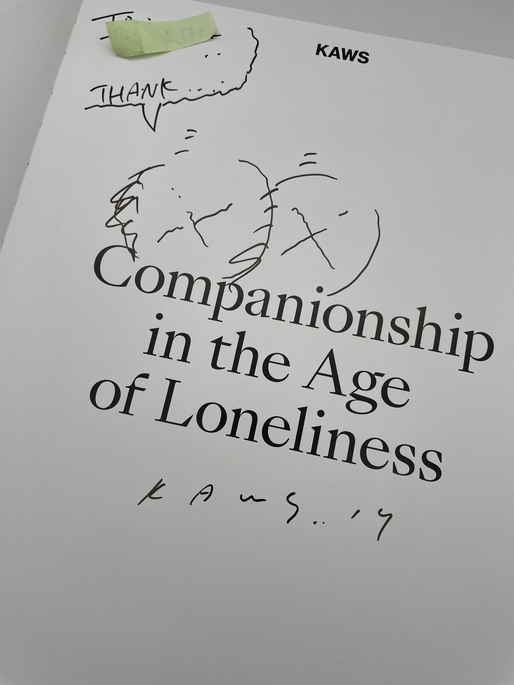 ☆KAWS 直筆サイン＆イラスト入り “カウズ KAWS NGV Companionship in the Age of Loneliness” BOOK ブライアン・ドネリー アート 村上隆_画像2