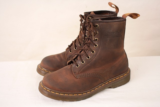 ドクターマーチン UK4/22.5cm-23.0cm/8ホール 茶 ブラウン ブーツ レザー dr.martens レディース 古着 中古 Tポイント dh2971_画像1