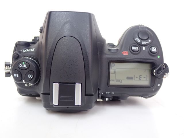 【美品】 Nikon ニコン D700 デジタル一眼レフカメラボディ FXフォーマット フルサイズ機 元・説明書箱付 ショット数 6424枚 △ 6550E-1_画像4
