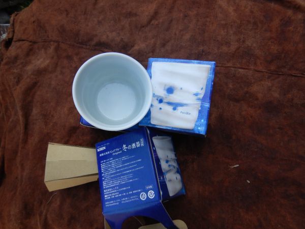 キリン　ピュアブルー　グラス#04-1 三個　7.3H7.6CM　日本製　２００５ 未使用　補償なしレターパック可 　_画像2