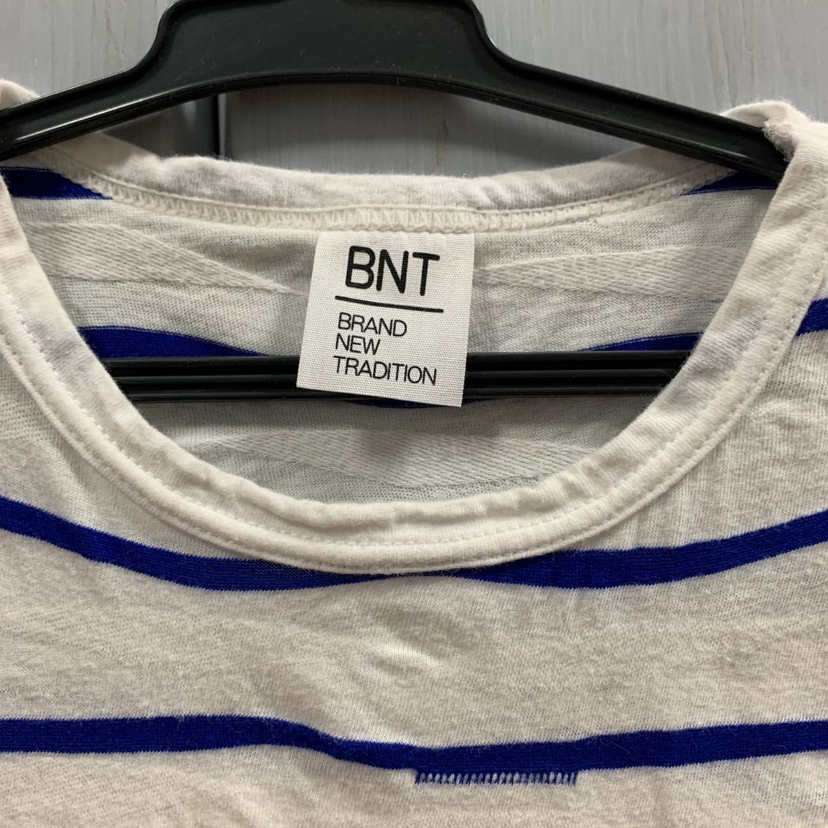 used 子供服「 BNT ストライプ 半袖Tシャツ 120サイズ 」/ 夏用 ヨット柄 子供服 毛玉 ヨレあり　/ 日本製 肌触りがいいTシャツです_画像2